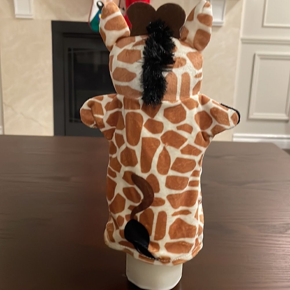 Melissa and Doug Giraffe Zoo Animal Hand Puppet Excellent Condition 10” tall - Picture 3 of 5